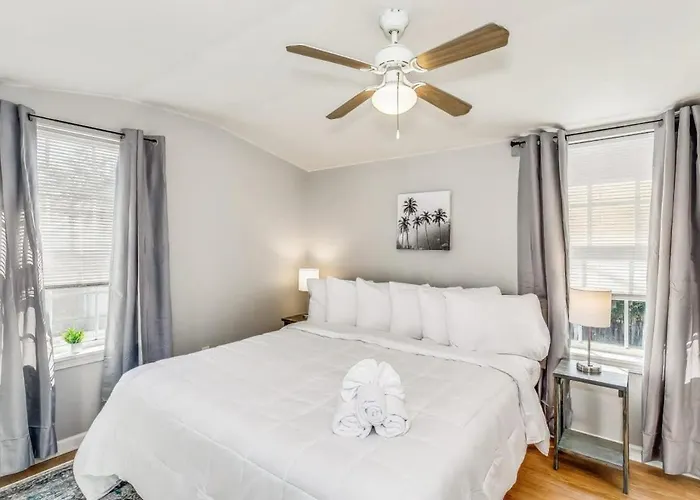 North Highlands Nest- Unit D Apartment Pensacola