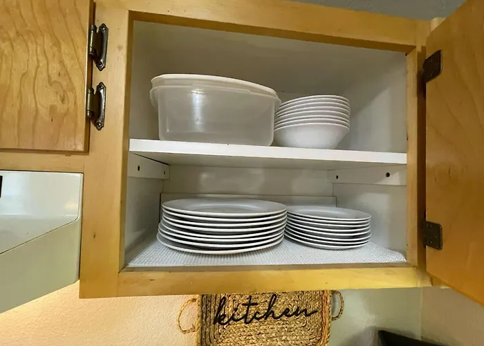 North Highlands Nest- Unit D Pensacola