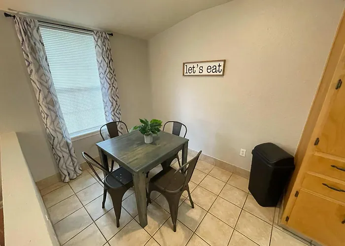 North Highlands Nest- Unit D Apartment *